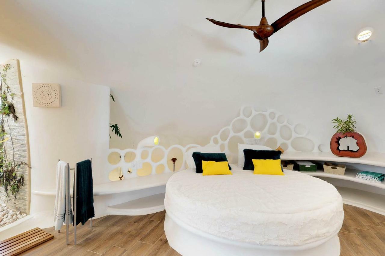 Dolphin @ Swan Villas Майя-Бич Экстерьер фото